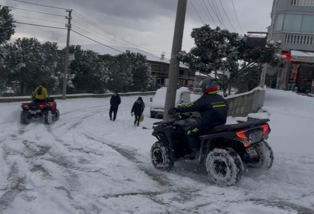 Bursa Yeni Yıla Karla Uyandı! Kent Beyaza Büründü (1)-1