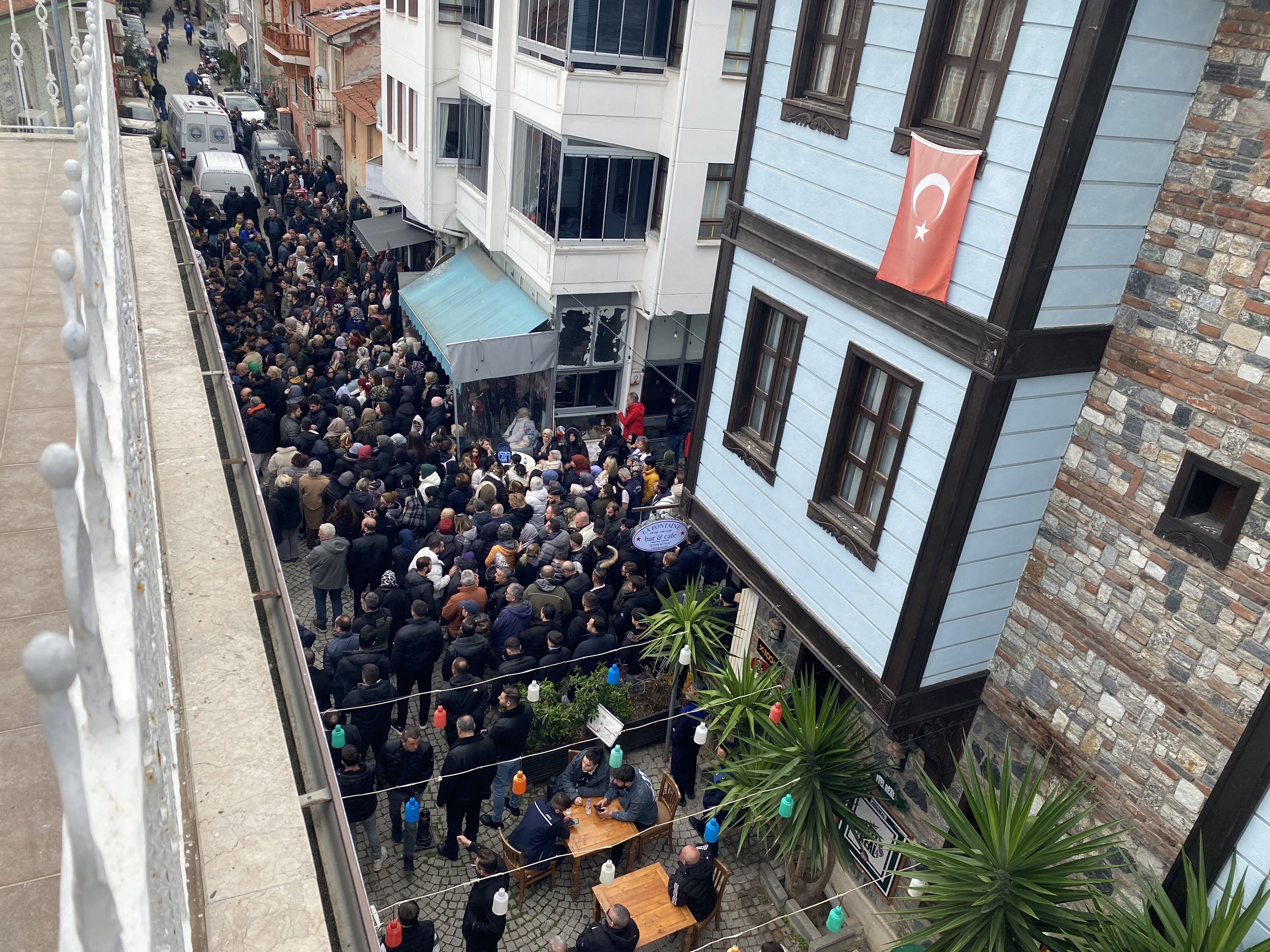 Bursa'da Babasını Kurtarırken Kuyuda Can Veren 17 Yaşındaki Efe'ye Acı Veda (1)