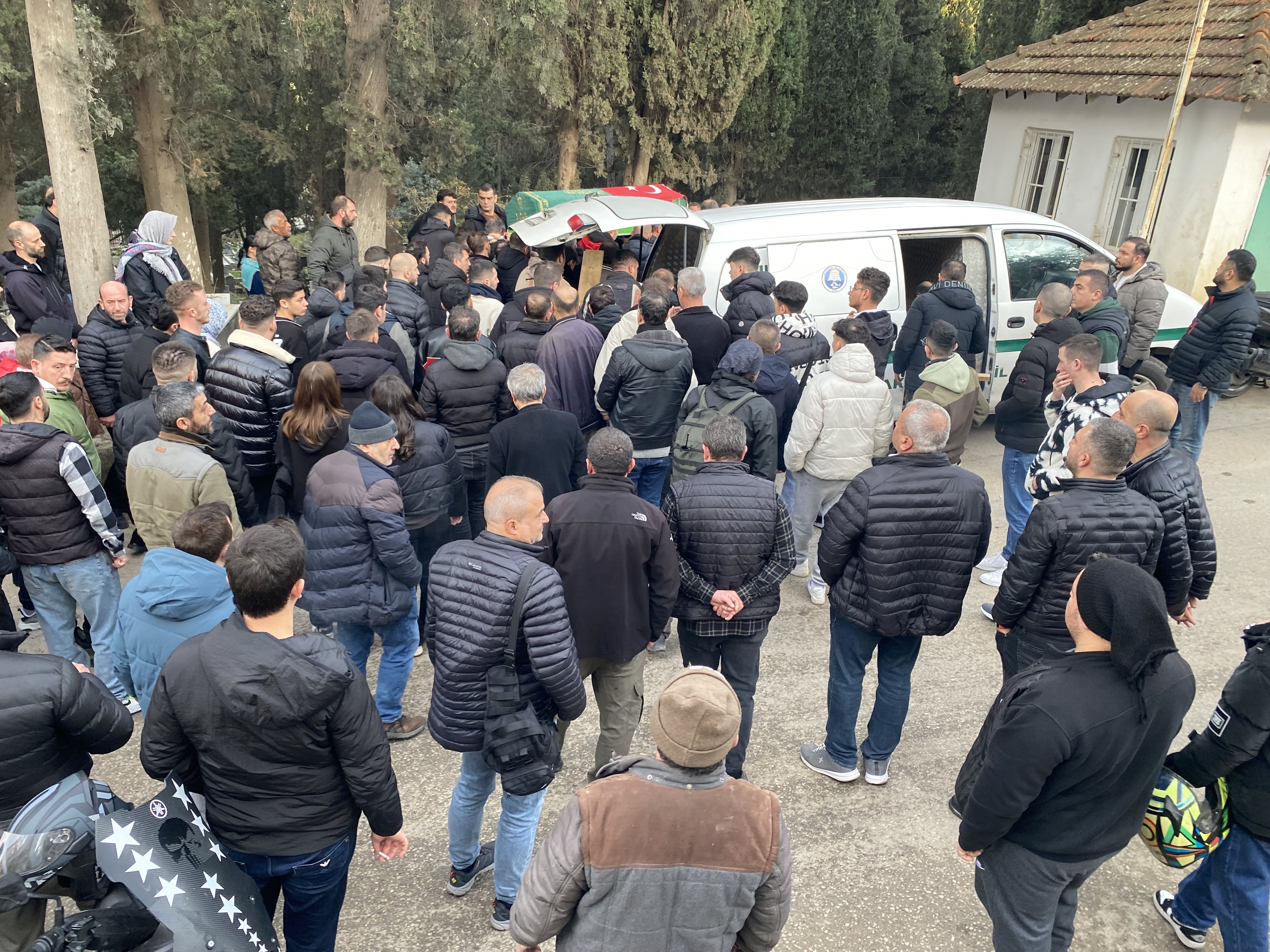 Bursa'da Babasını Kurtarırken Kuyuda Can Veren 17 Yaşındaki Efe'ye Acı Veda (3)