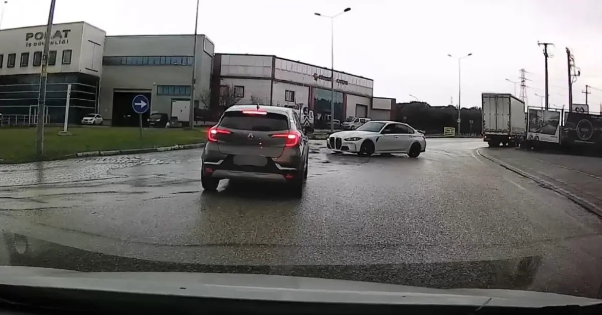 Bursa’da Cadde Ortasında Drift Kamerada Gencgazete