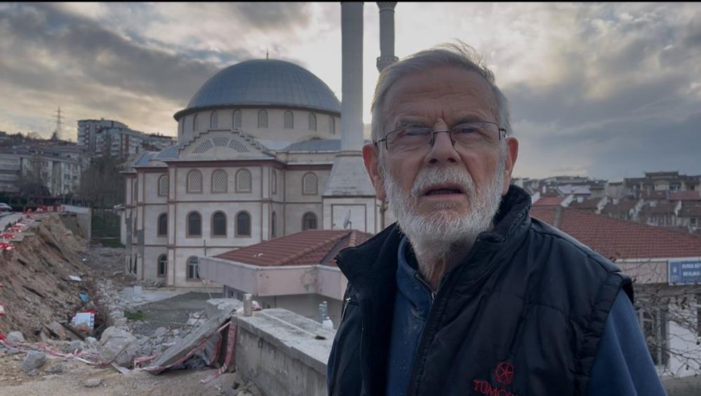 Bursa'da Çöken Duvar Yolu Da Camiyi De Kapattı! (2)