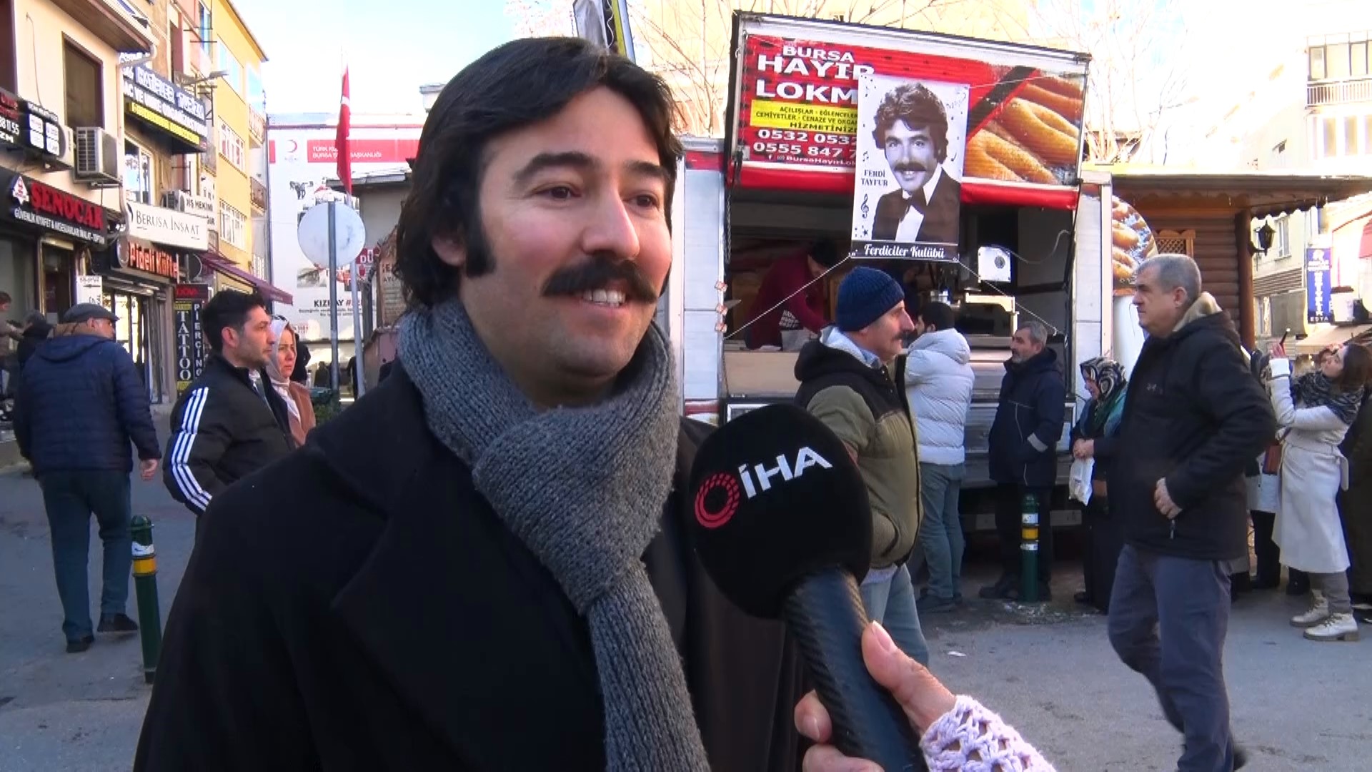 Bursa'da Ferdi Tayfur’a Benzerliğiyle Dikkat Çekti, Usta Sanatçı Unutulmadı (4)