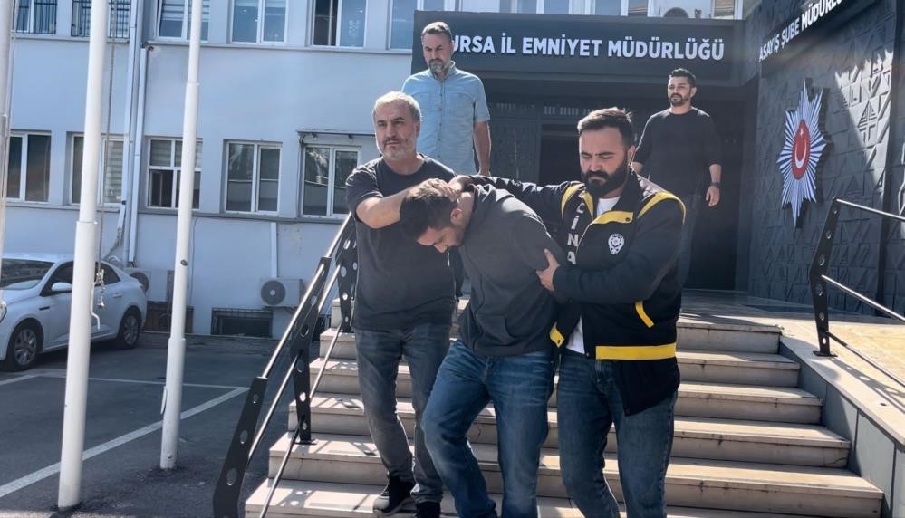 Bursa’da Hüseyin Uzun’un Sokak Ortasında Öldürülmesine Ilişkin Davada Sanık, Olası Kastla Öldürme Ve Öldürmeye Teşebbüsten Toplam 30,5 Yıl Hapse Mahkûm Edildi (1)