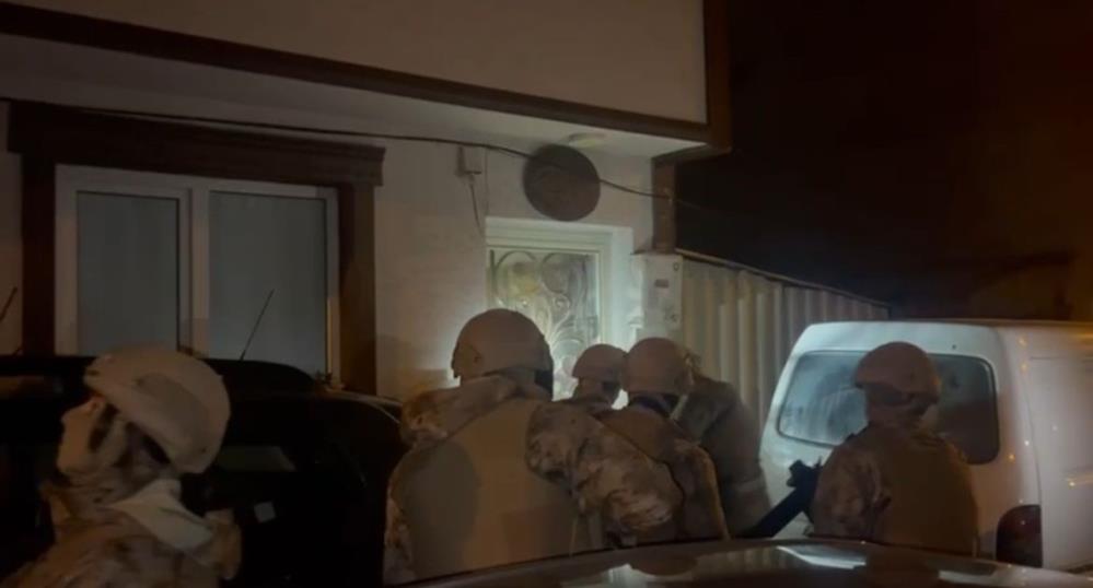 Bursa'da Molotoflu Saldırı! Kundakçı Çeteye Operasyon Yapıldı (5)