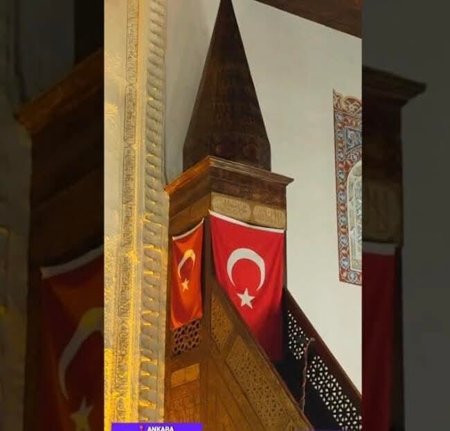 Bursalı Imamdan 'Minberler Bayrakla Süslensin' Teklifi! (1)-1