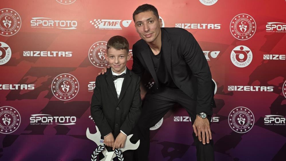 Bursalı Poyraz Kalender'den Büyük Başarı! (1)