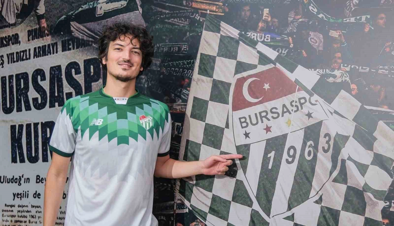 Bursaspor Tecrübeli Oyuncusu Ile Yollarını Ayırdığını Duyurdu (1)-2