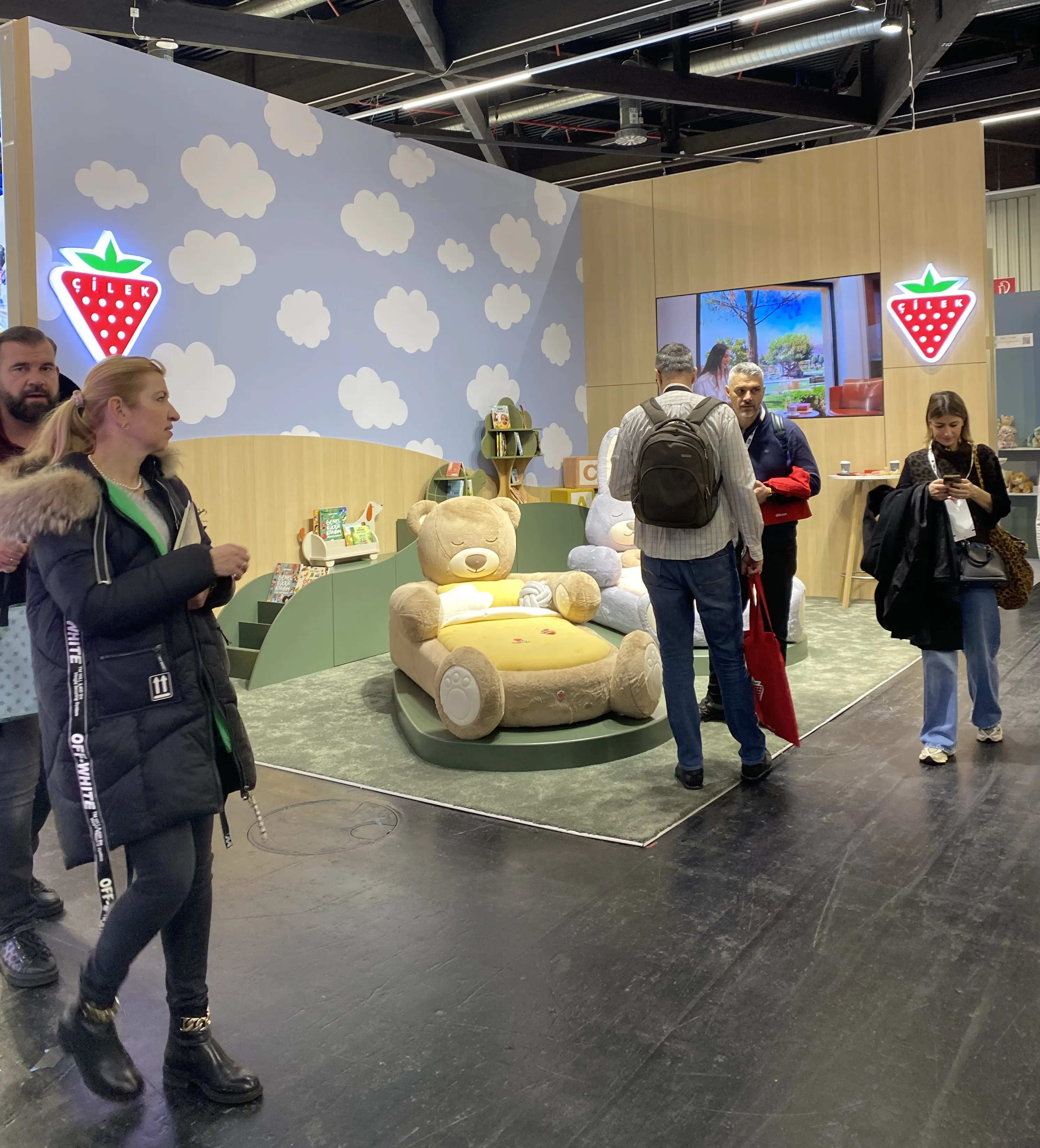 Çilek, Dünyanın Önde Gelen Oyuncak Fuarı Spielwarenmesse’de (3)