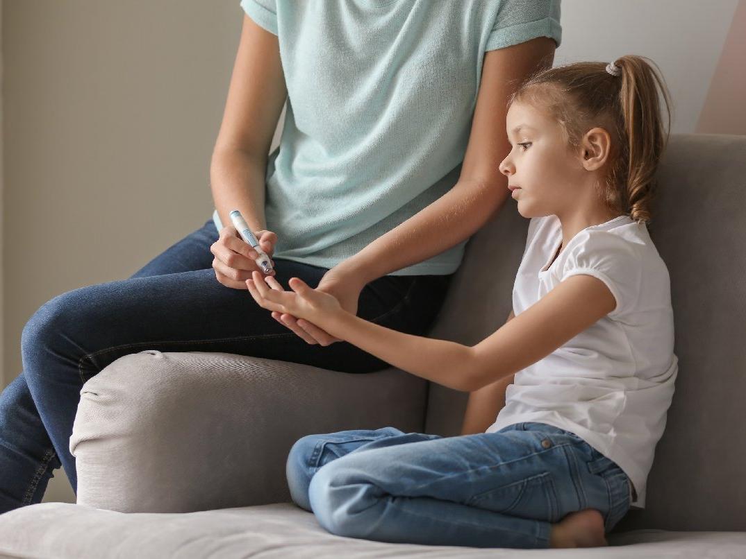 Çocuklarda Şeker Hastalığı Alarm Veriyor! Ailelerin Bilmesi Gereken Hayati İşaretler (2)