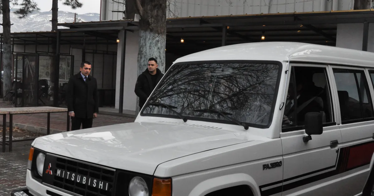 Efsane Vali’nin Makam Aracı 35 Yıl Sonra Oğlu Tarafından Kullanılacak (3)