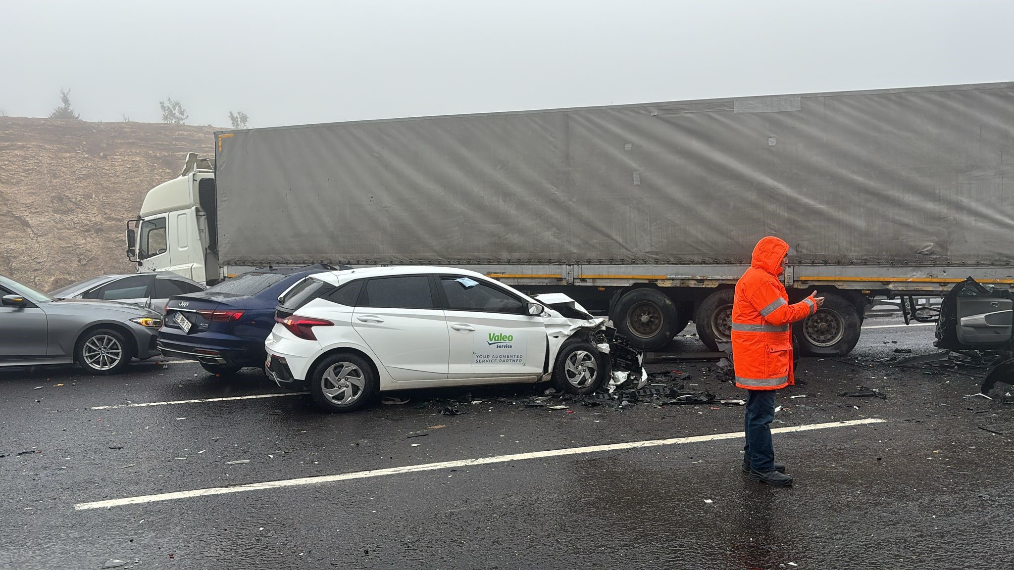 Gaziantep'te Zincirleme Kaza 2 Ölü, 10 Yaralı (1)