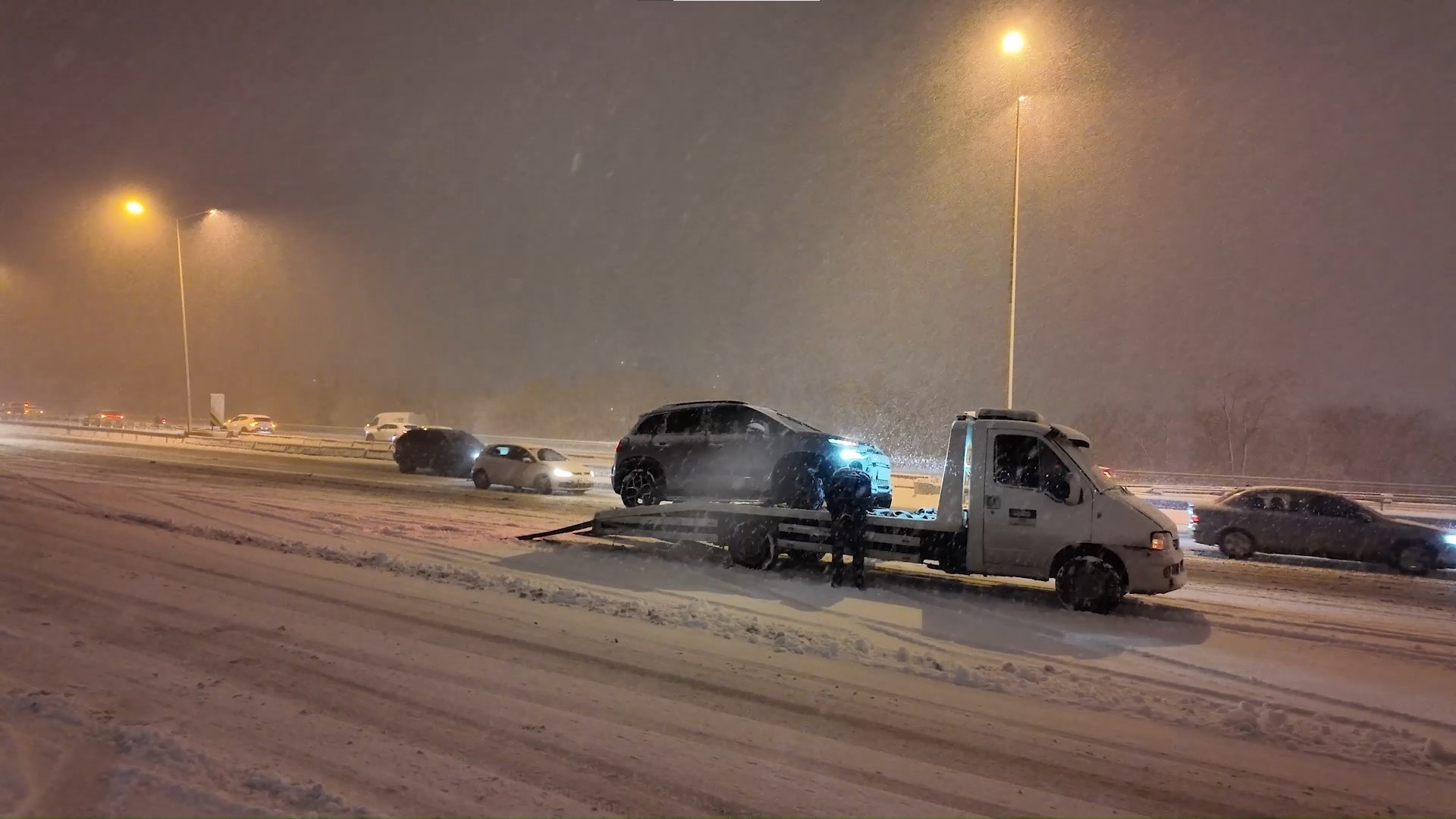 İbb Yılın Ilk Kar Mesaisinde Sınıfta Kaldı (1)