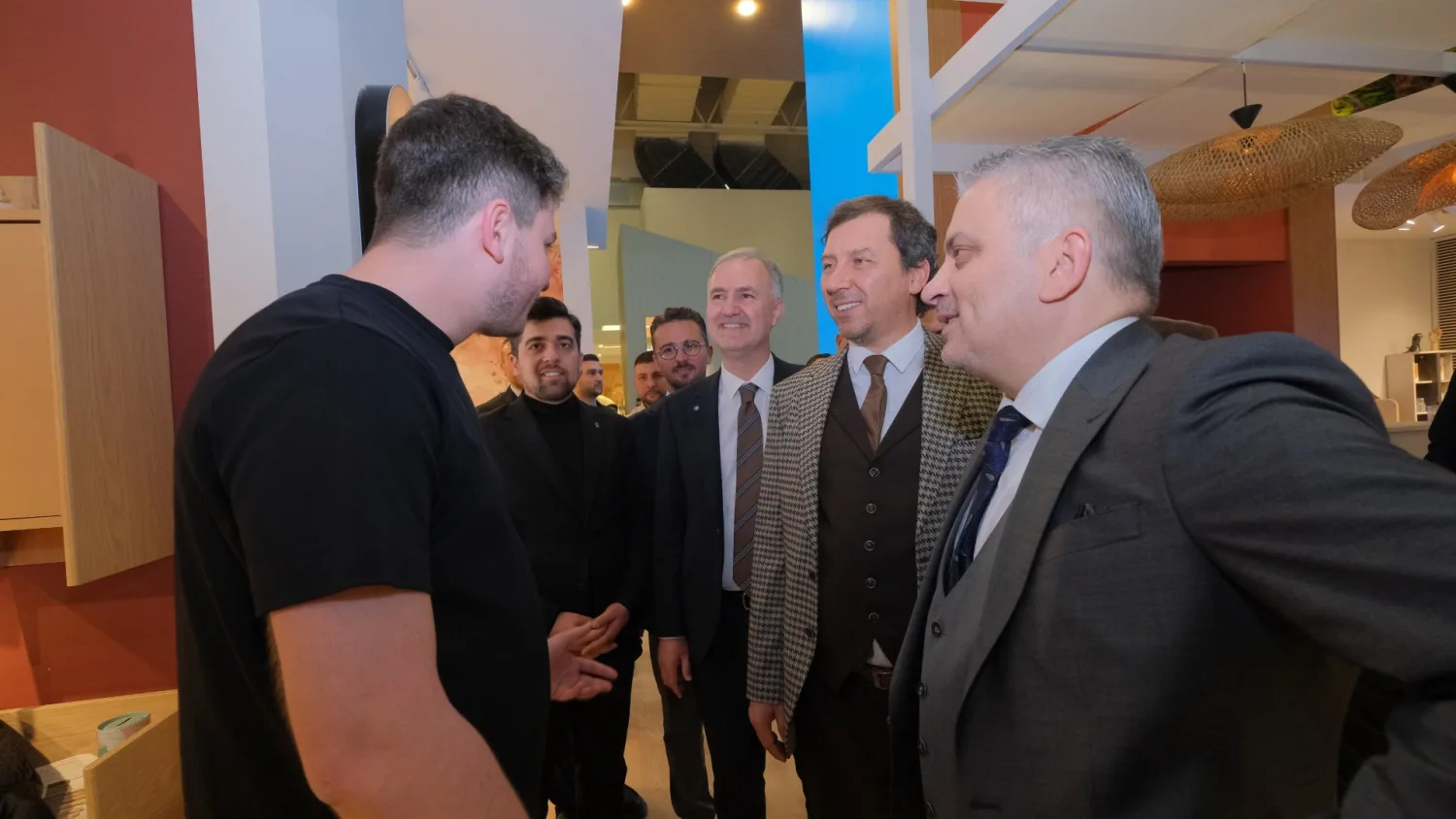 İnegöl Protokolü İstanbul'da İnegöllü Mobilyacıları Yalnız Bırakmadı! (1)