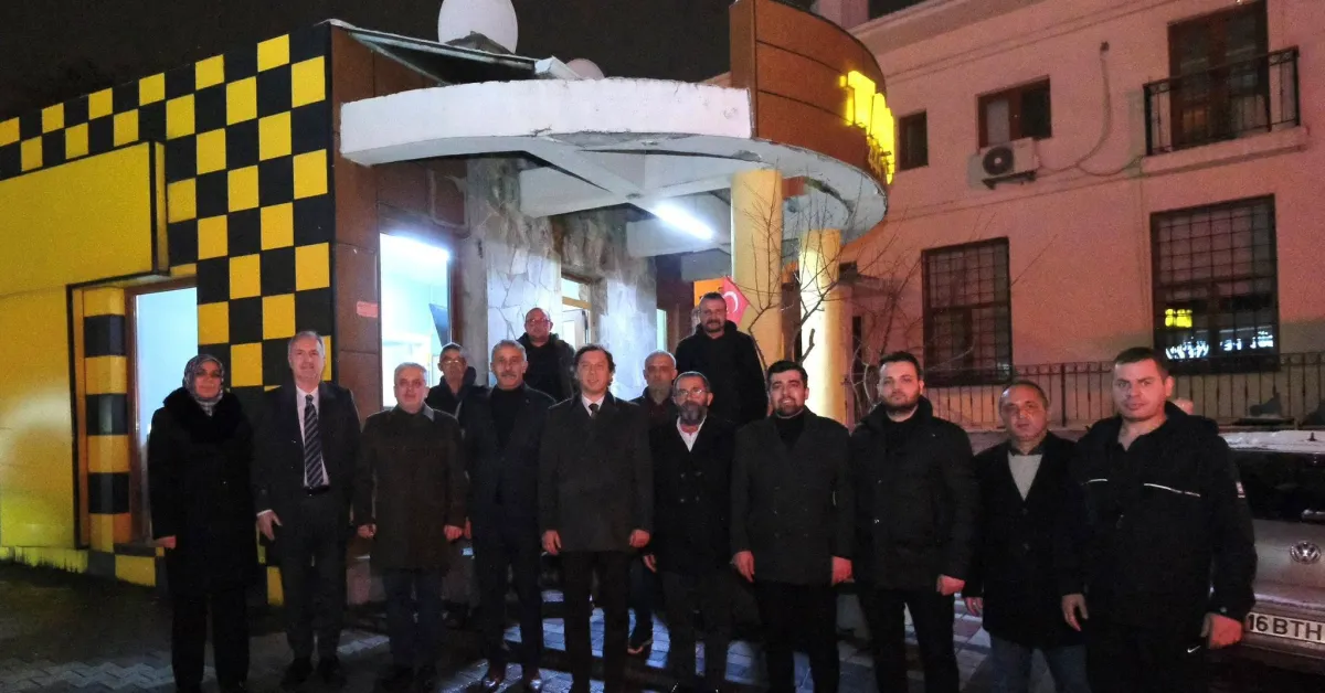 İnegöl Protokolünden Yılbaşı Gecesi Görev Başındaki Personele Ziyaret (4)