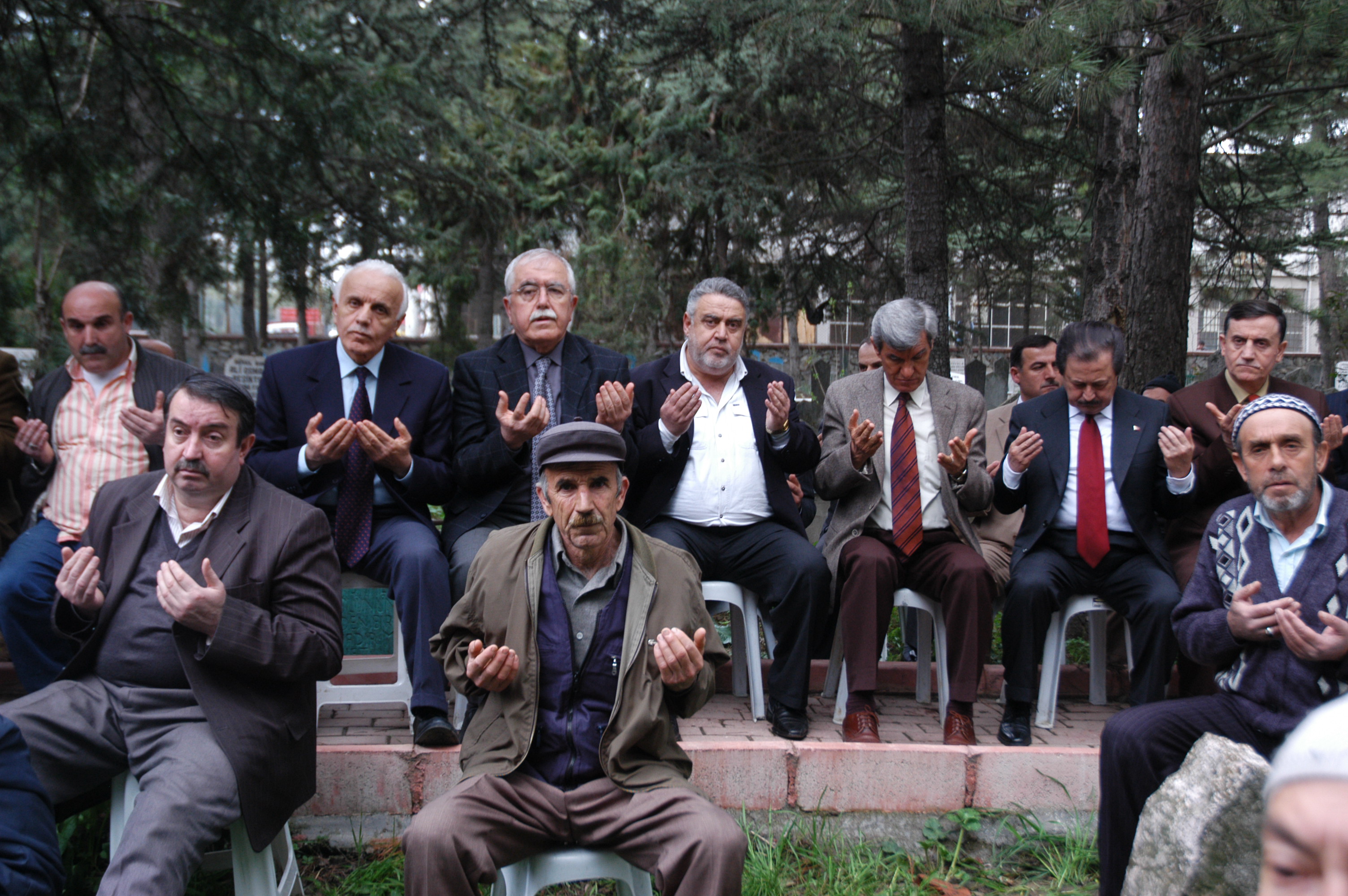 İnegöl Siyasetinin Duayeni Nihat Korkmaz Arşiv 2008 Gençgazete (2)