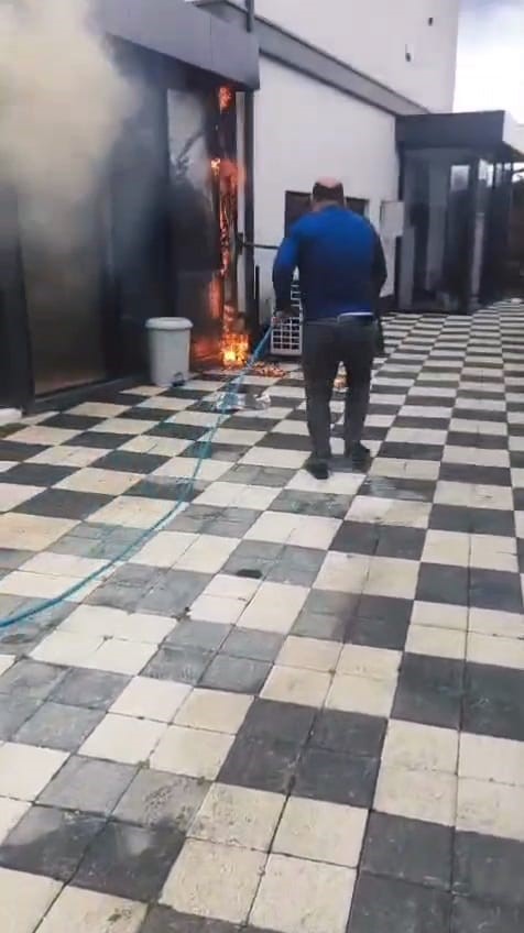 İnegöl'de 2 Katlı Yazlık Evde Yangın Çıktı! (2)