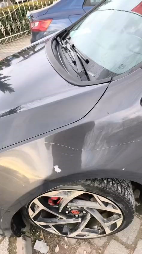 İnegöl'de Gece Yarısı Araçlara Saldırdılar! O Anlar Kameraya Yansıdı! (1)