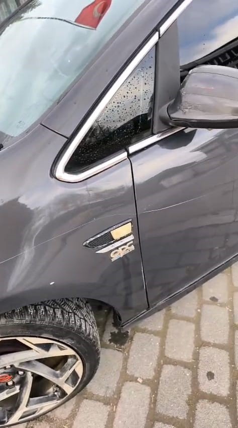 İnegöl'de Gece Yarısı Araçlara Saldırdılar! O Anlar Kameraya Yansıdı! (3)