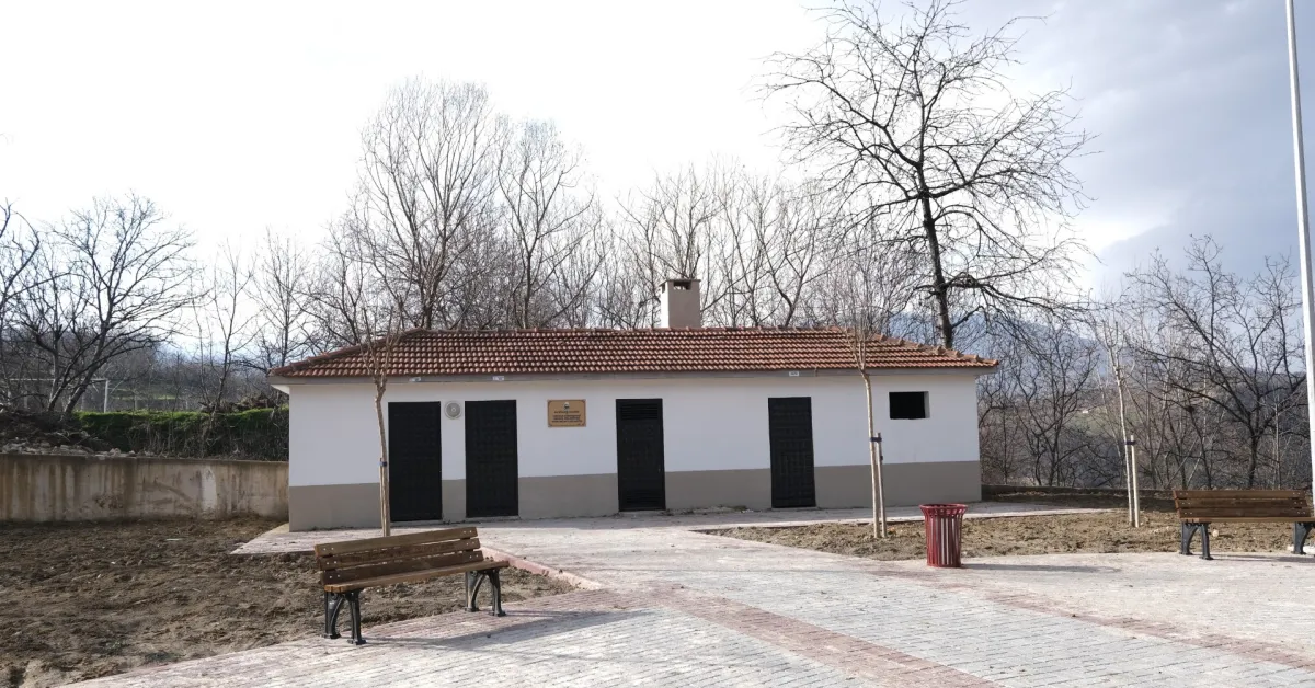 İnegöl'de Kırsal Kalkınma Hamlesi Sarıpınar Mahallesi Yeni Meydanına Kavuştu (5)