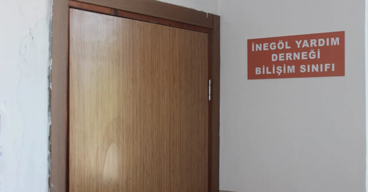 İnegöl'de Köy Okuluna Teknoloji Desteği Şipali İlkokulu Bilişim Sınıfına Kavuştu (2)