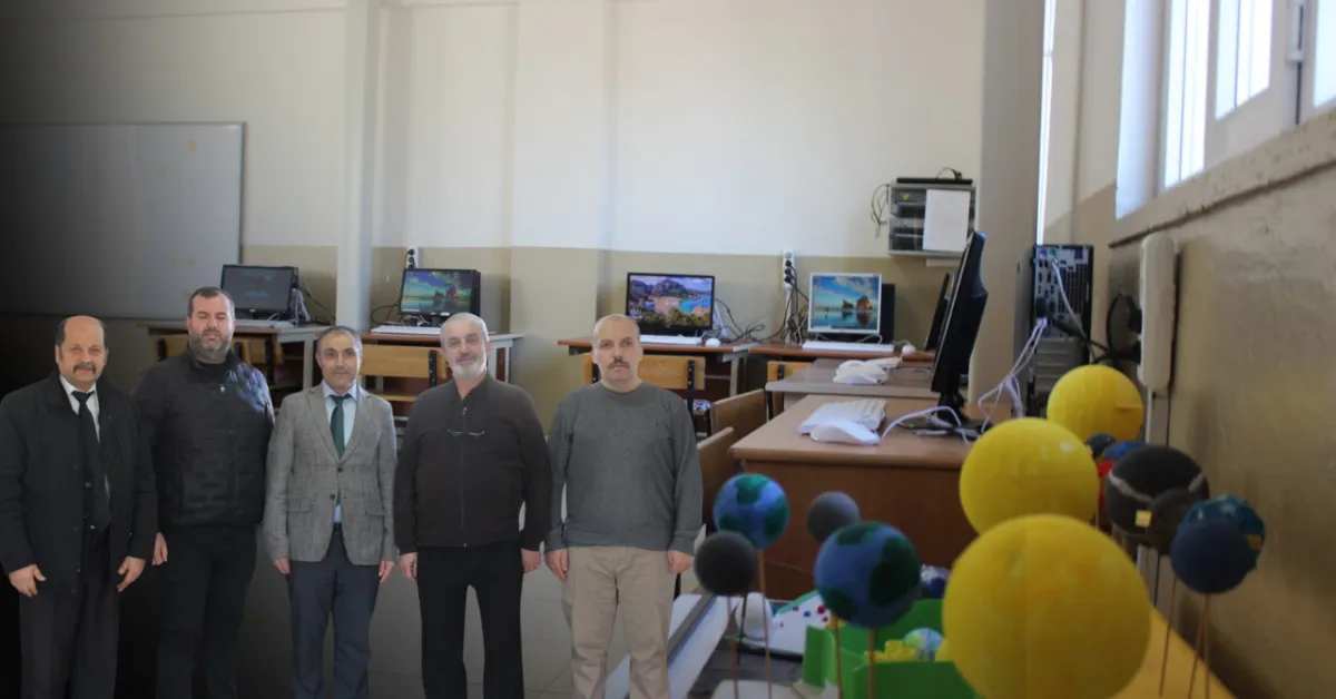 İnegöl'de Köy Okuluna Teknoloji Desteği Şipali İlkokulu Bilişim Sınıfına Kavuştu Gencgazete