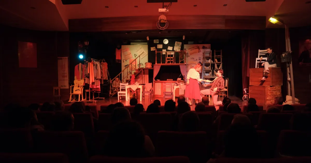 İnegöl'de Sahnede Festival Var 5 Günlük Tiyatro Maratonu Kahvede Şenlik Var Ile Başladı (3)