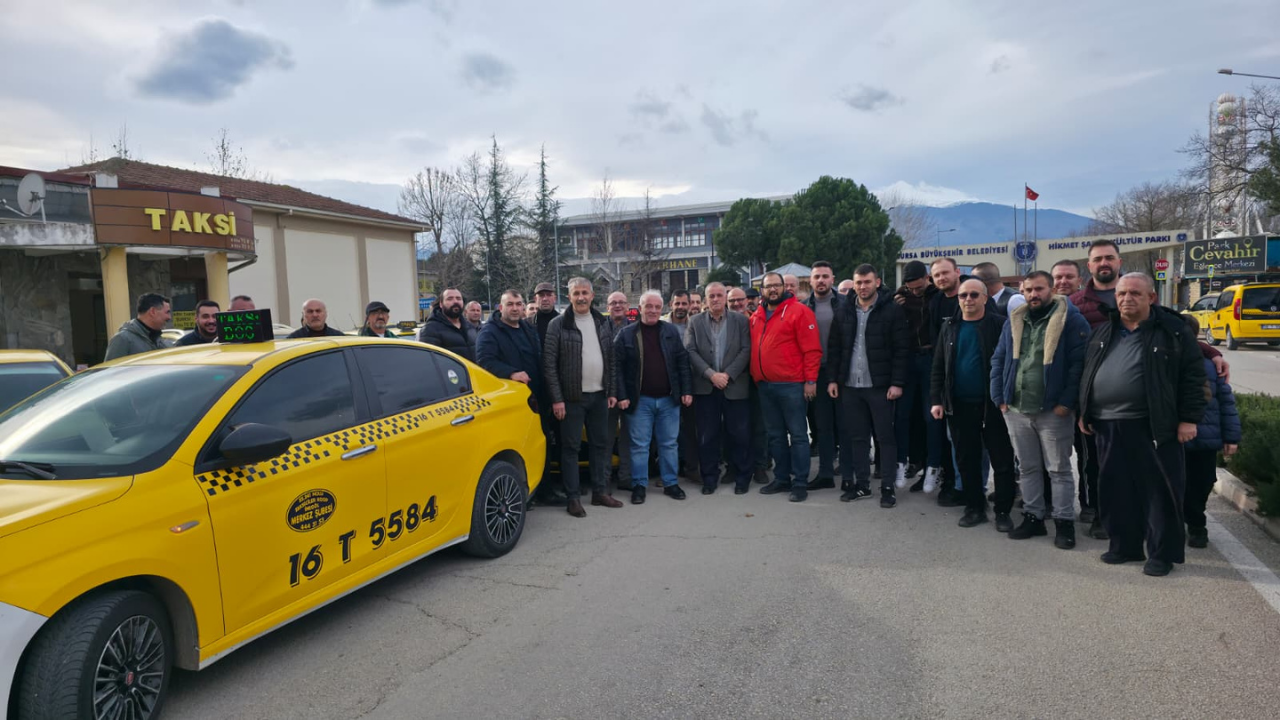 İnegöl’de Taksicilerden Korsan Taşımacılığa Karşı Konvoy