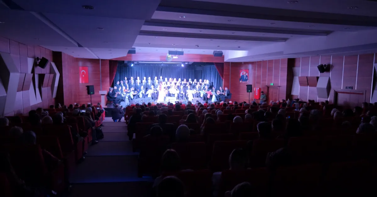 İnegöl’de Türk Sanat Müziği Rüzgarı Esti (8)