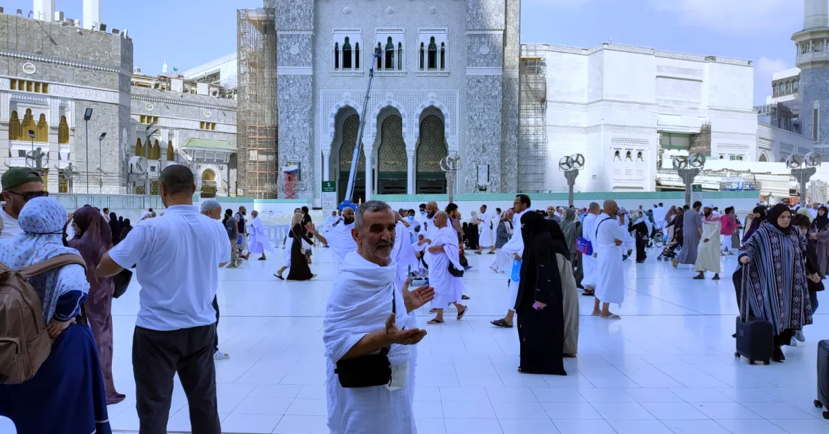 İnegöllü Emekli Şoför Karavanıyla Mekke'ye Ulaştı! 2.600 Kilometre Yol Gitti (1)