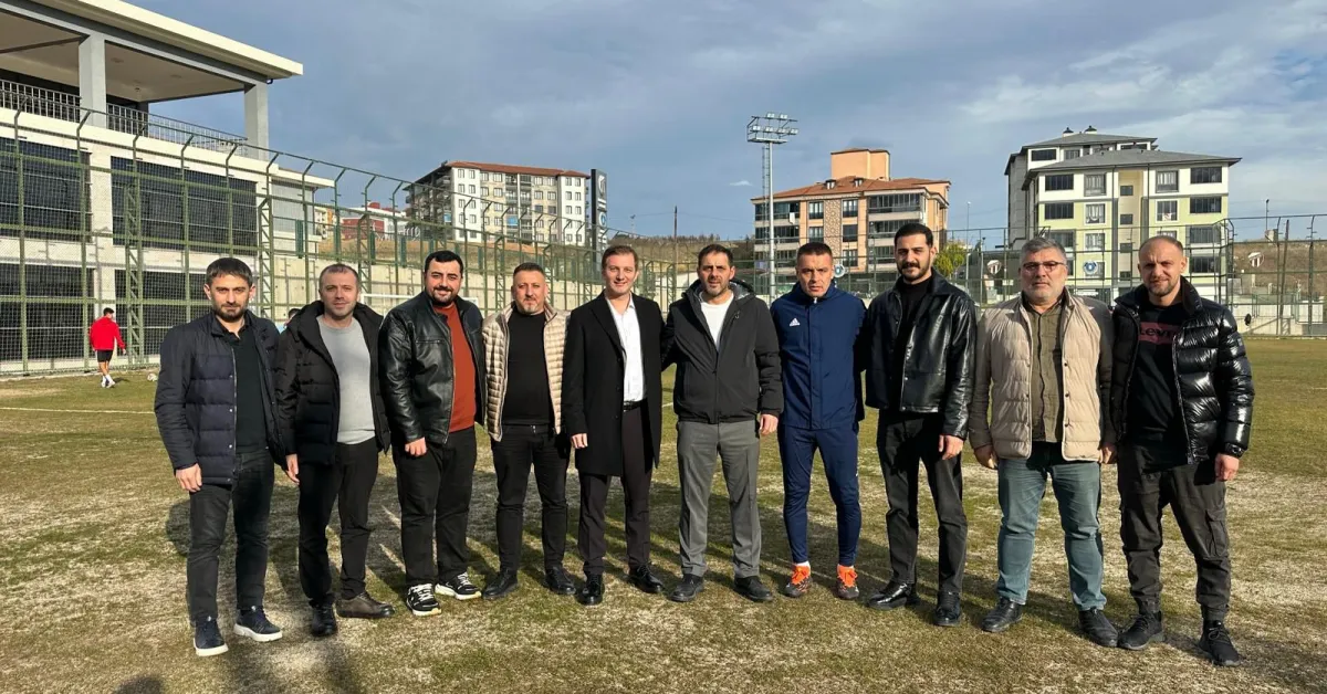 İnegölspor’a Kritik Maç Öncesi Sürpriz Ziyaret (2)