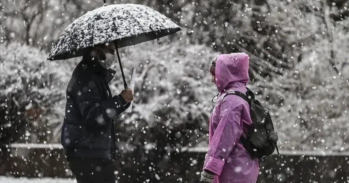 İstanbul'da Yarın Okullar Tatil Mi 2 Ocak Cuma İstanbul'da Okullar Tatil Mi İşte Eğitime Ara Verilen Iller (2)