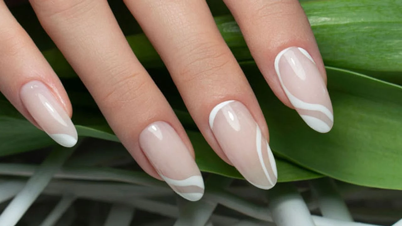 Kalıcı Öje Mi Protez Tırnak Mı Daha Sağlıklı, Aralarındaki Farklar Neler Ve Hangisi Kimler İçin Daha Uygun (2)