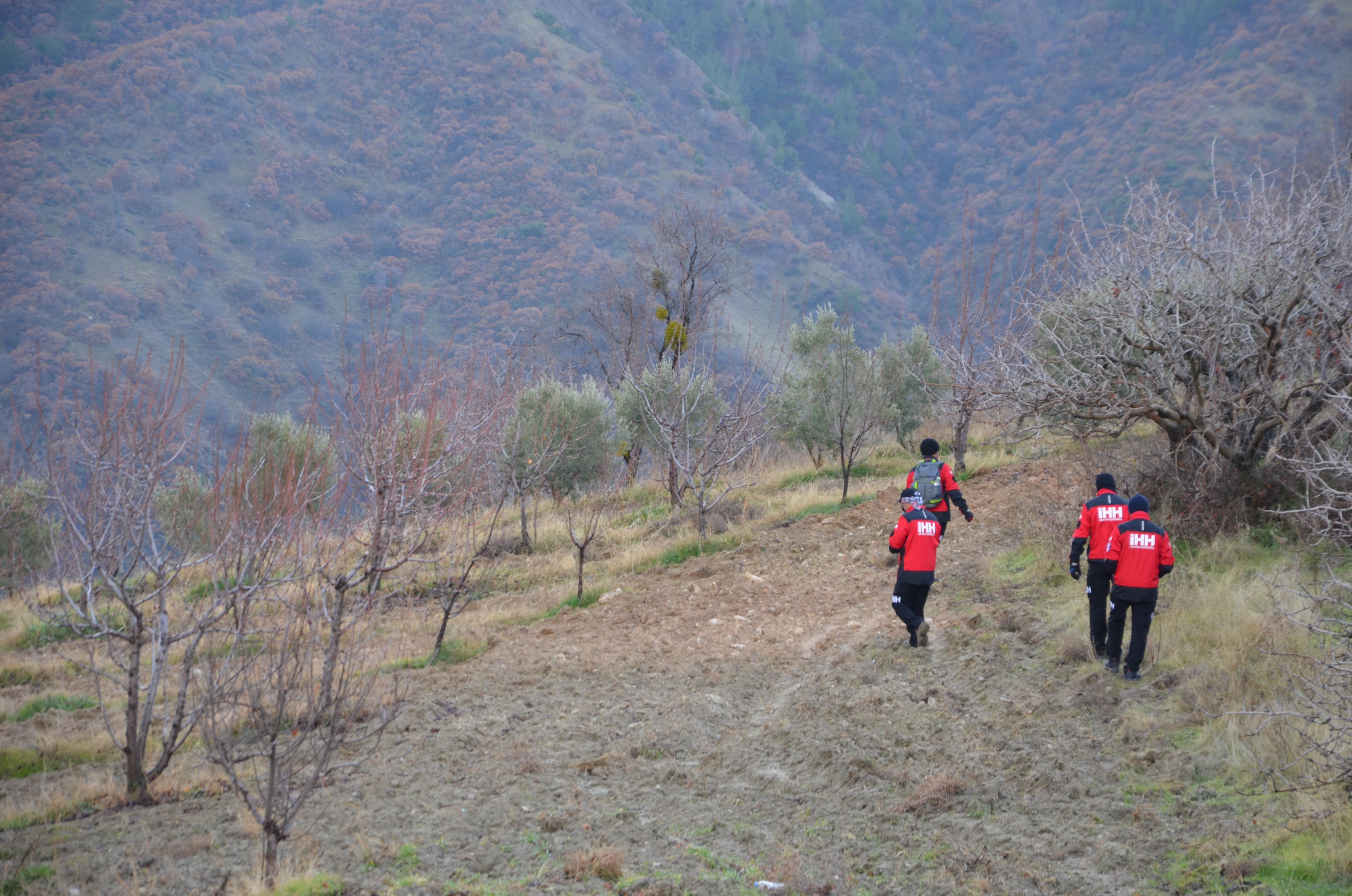 Kayıp Olarak Aranan Kadın Dere Yatağında Ölü Bulundu (3)