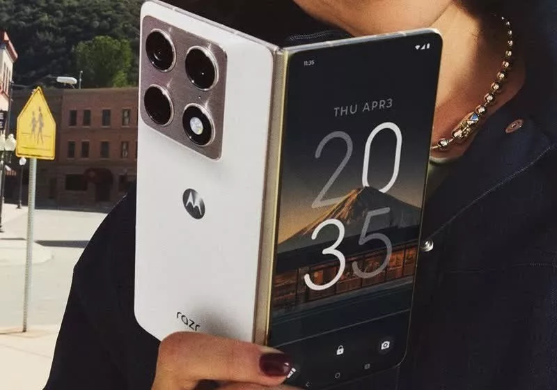 Merakla Beklenen Kitap Şeklindeki Telefonun Ayrıntıları Belli Oldu (2)