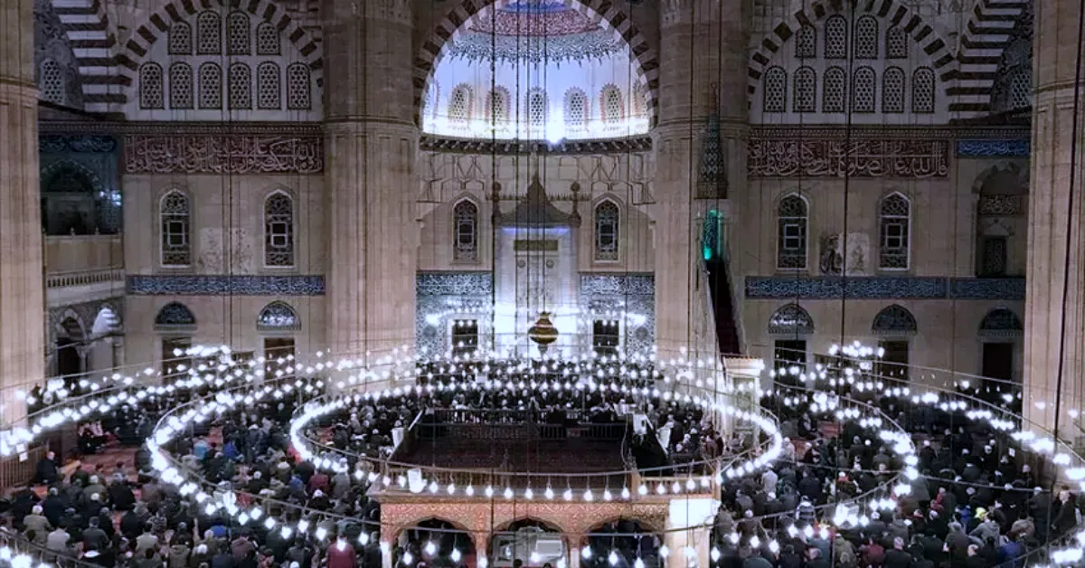 Miraç Kandili Namazı Saat Kaçta Kılınır Bursa Miraç Kandili Namaz Vakitleri (15 Ocak 2026) (3)