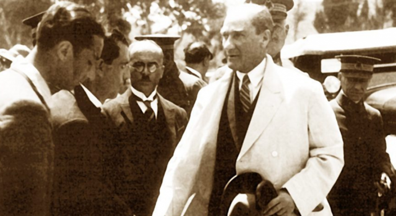 Mustafa Kemal’in Tarihi Görevi