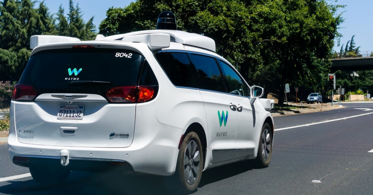 Otonom Sürüşte Tarihi Adım! Tesla Direksiyon Başına Kimseyi Oturtmadan Ücretli Robotaksi Seferlerini Başlattı5 Gencgazete