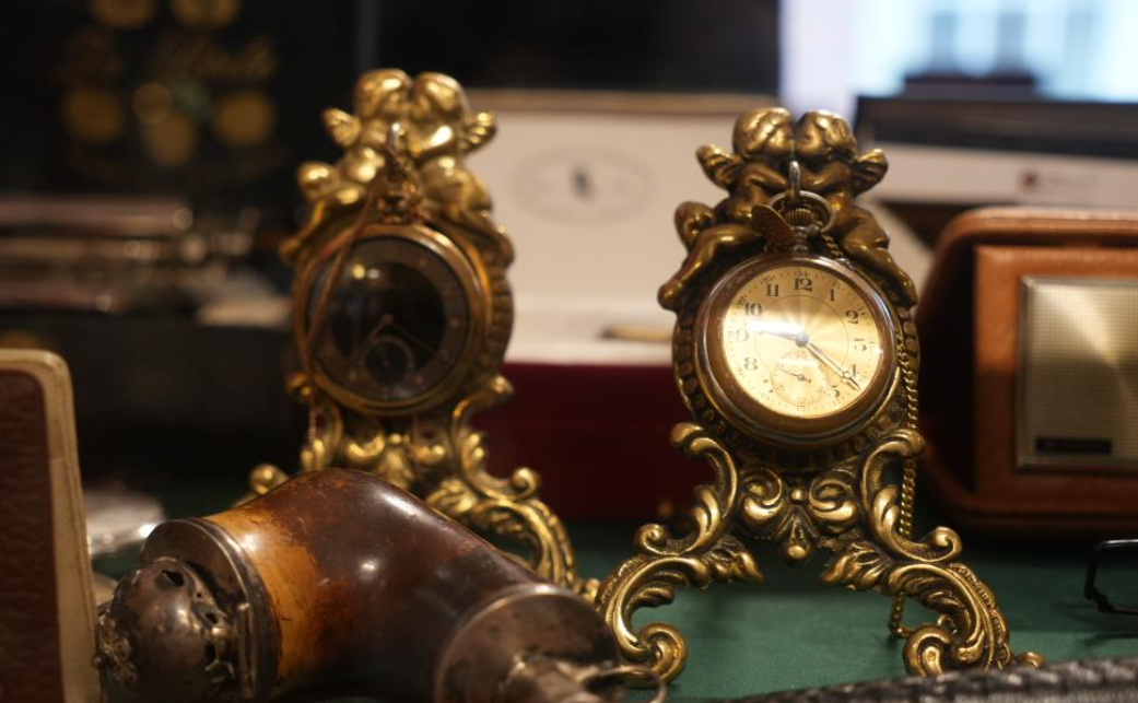 Servet Değerindeki Çakmaklar Görenlerin Ilgisini Çekiyor (3)