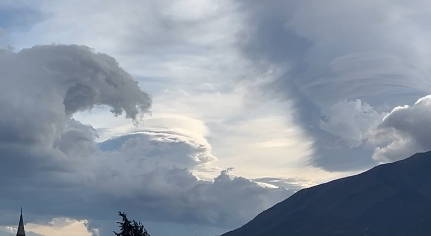 Sıra Dışı Bulutlar Dikkat Çekti (2)