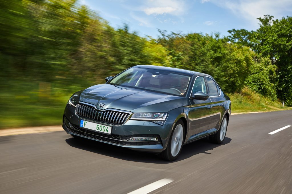 Skoda’dan Dev Hamle! 7 Koltuklu Elektrikli Suv Peaq Yolda (4)