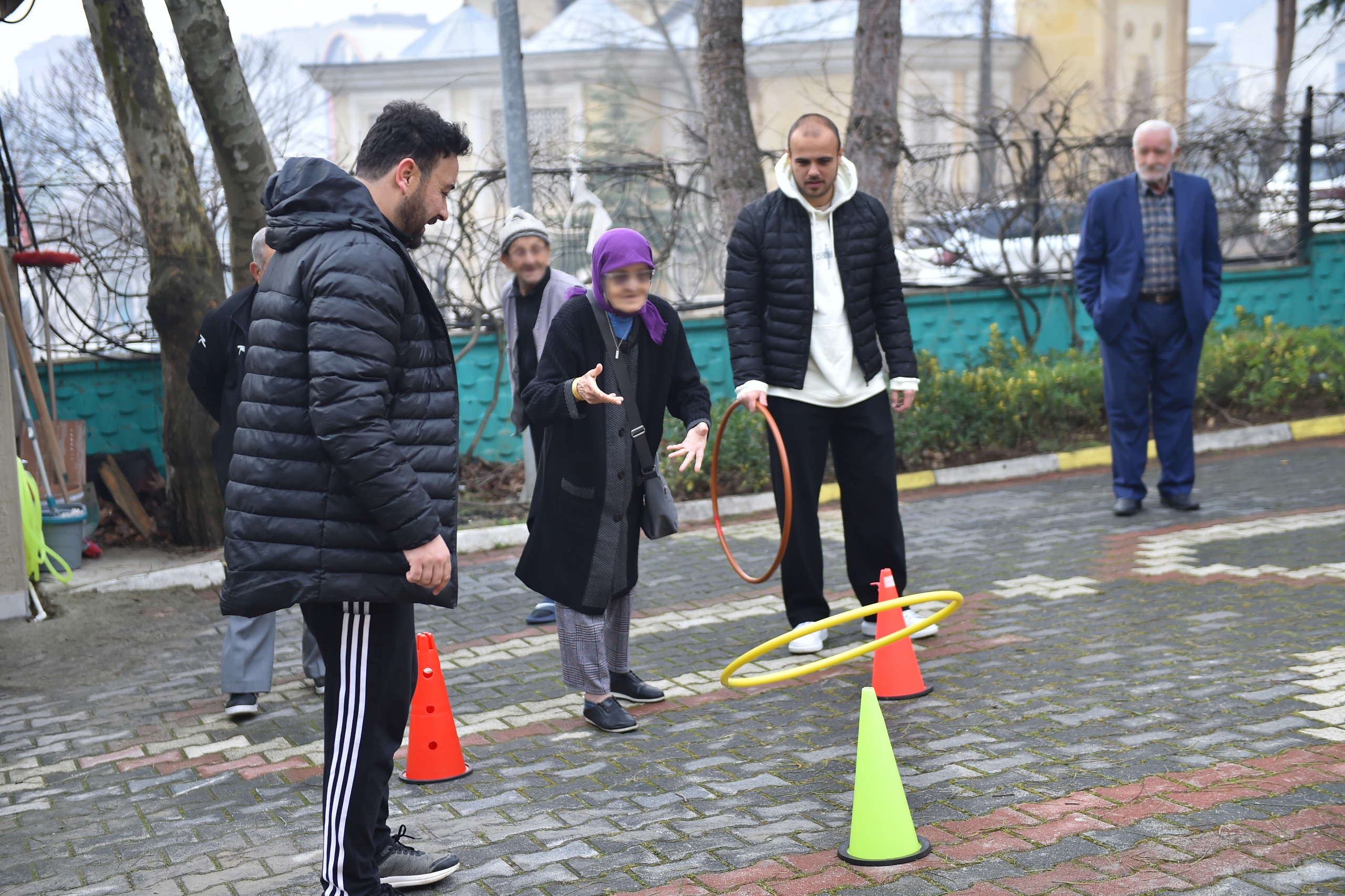 Sultan Su İnegölspor’dan Huzurevi Sakinlerine Anlamlı Ziyaret (3)