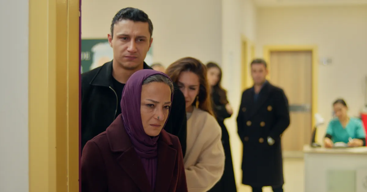 Uzak Şehir, Yeni Yıla Duygu Yüklü Bölümle Giriyor (4)