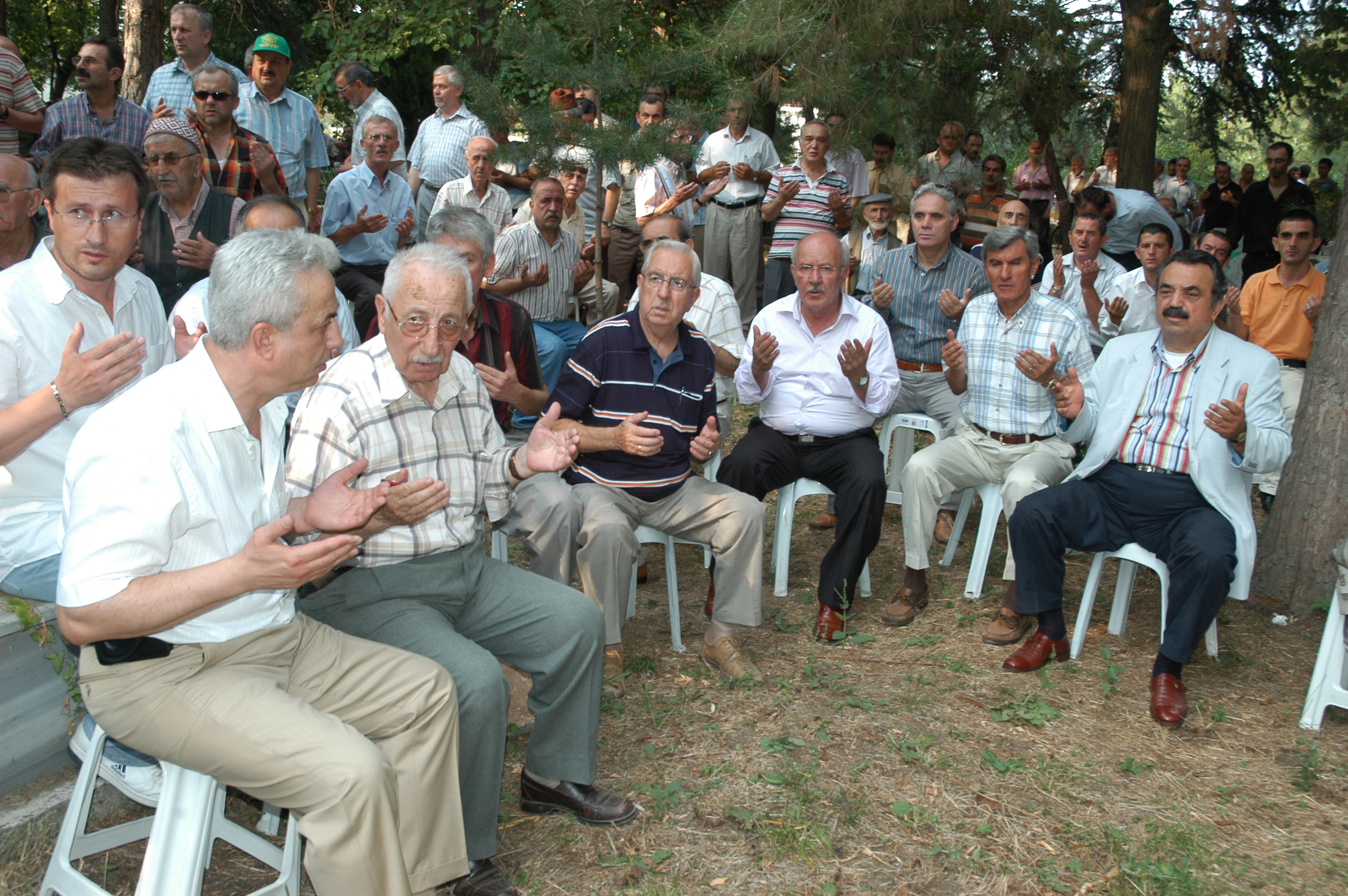 Vefat Edenler Cenaze Bilgileri Ölüm Haberleri Mezarlık Kabir Bilgileri Gencgazete (45) 26 Ocak 2026 Pazartesi