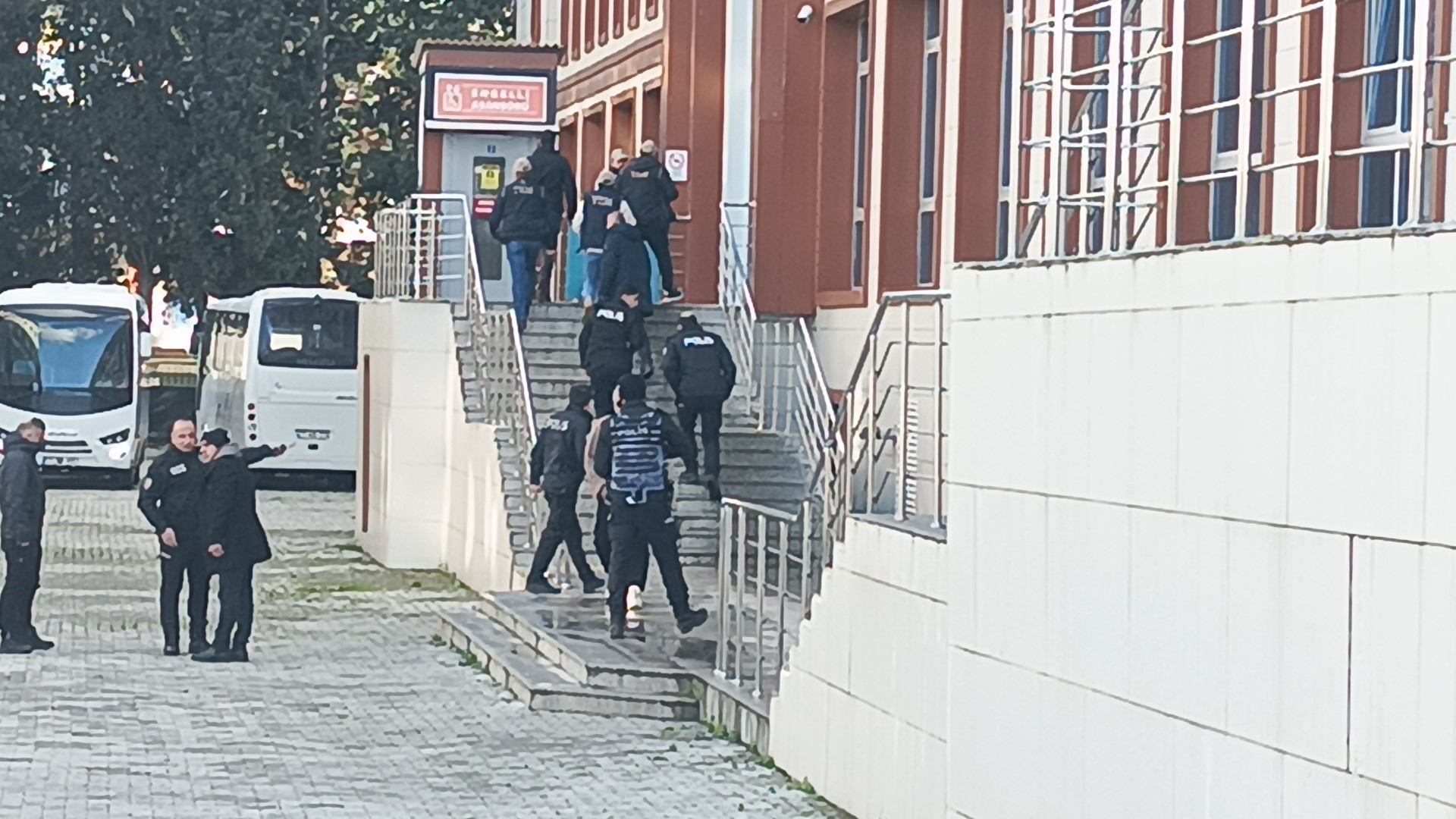 Yalova’daki Deaş Operasyonları Soruşturmasında 26 Şüpheli Tutuklandı (2)