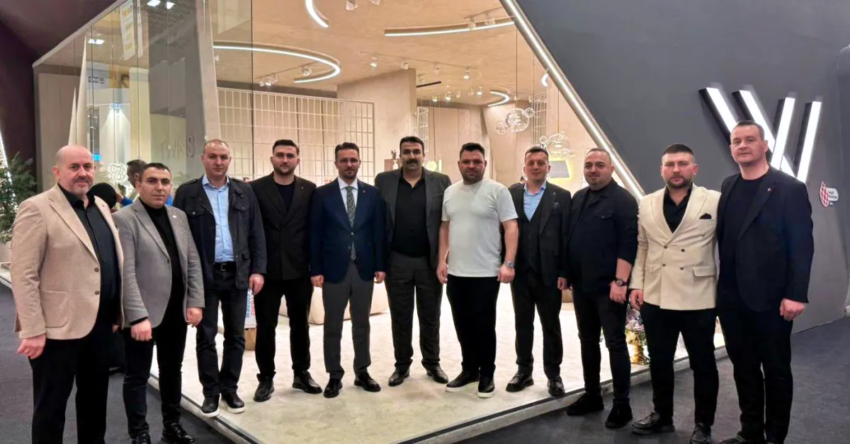 Yasin Altuntepe'den İstanbul'da İnegöl Mobilyası Çıkartması (5)