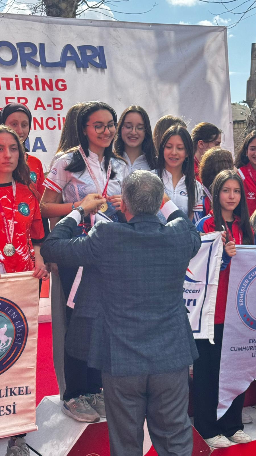 1 Özel Altınnesil Anadolu Lisesi Türkiye Şampiyonu Oldu Gençgazete (3)