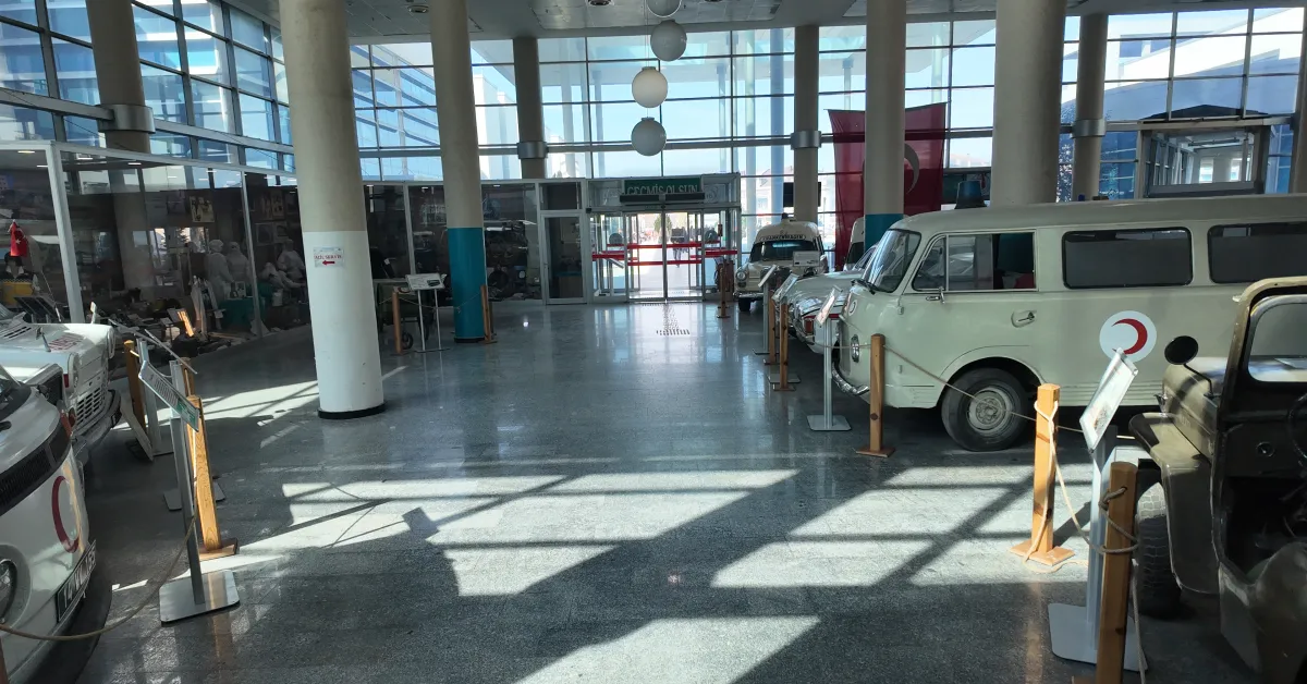 Ambulans Müzesi Kaldırılmalı Mı Bu Sefer İnegöllülere Sorduk! (6)