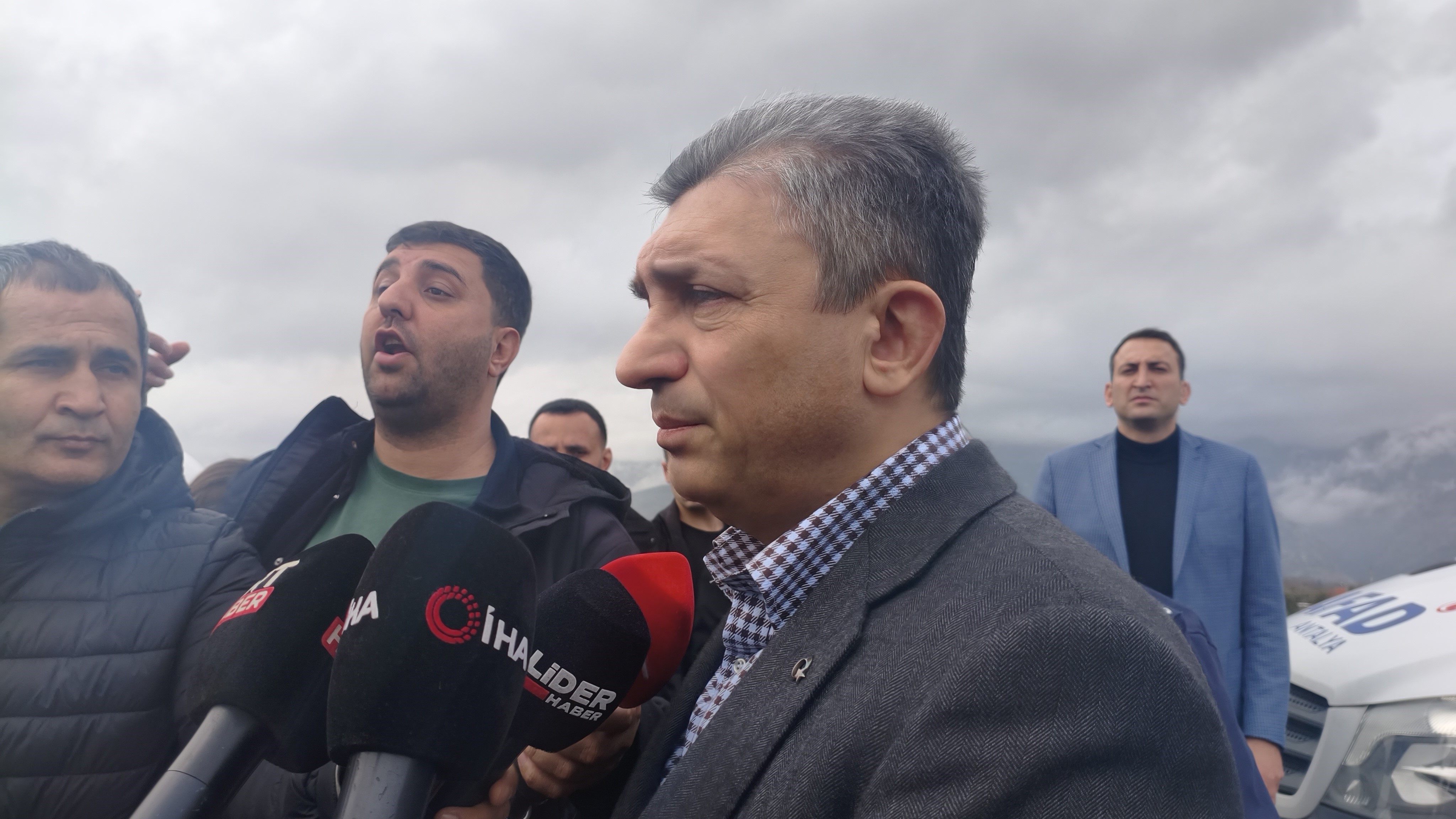 Antalya'da Yolcu Otobüsü Şarampole Yuvarlandı! 8 Ölü, 26 Yaralı (1)