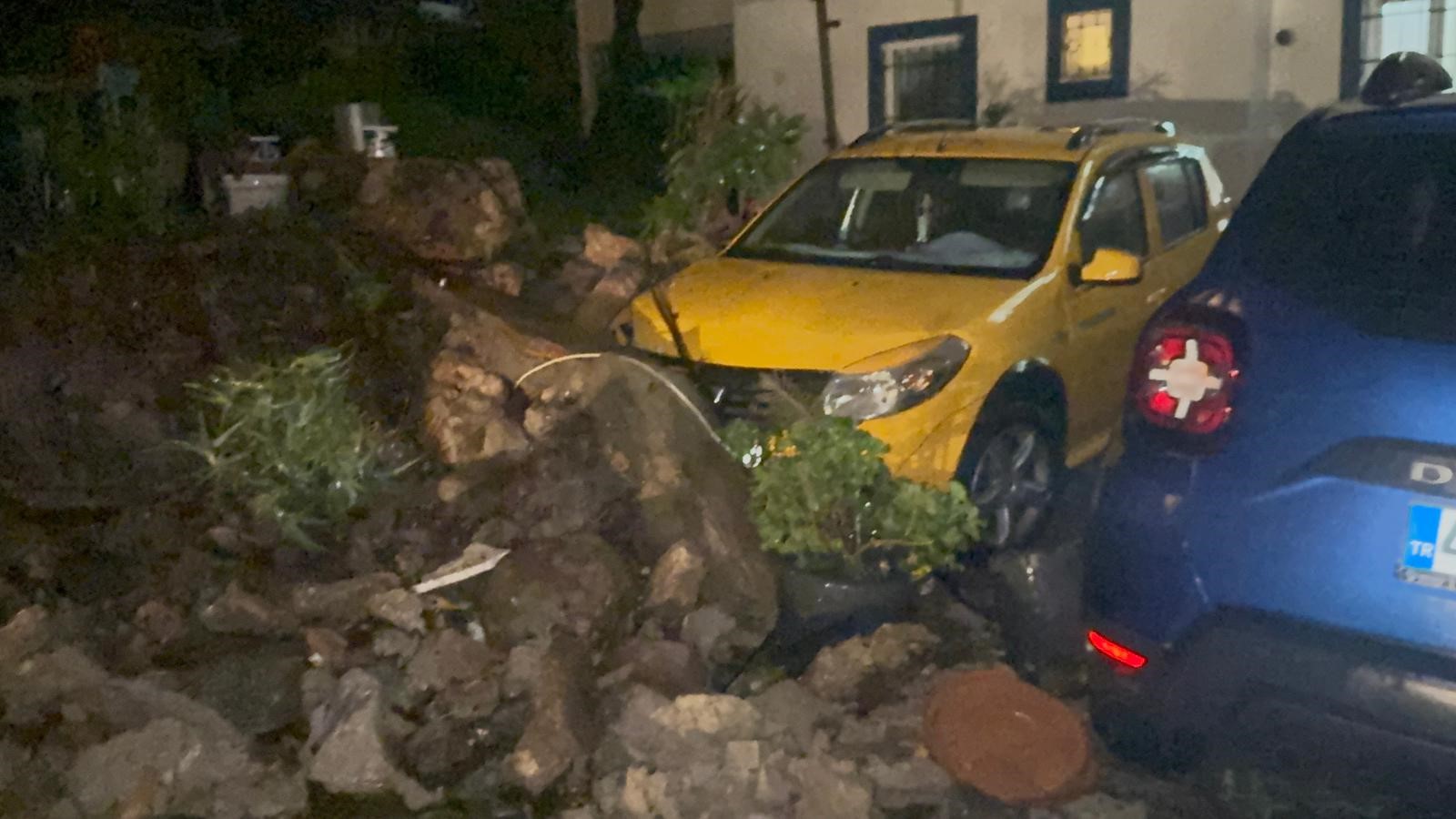 Bodrum Sağanak Yağışa Teslim Oldu Yollar Göle Döndü, Evleri Su Bastı (1)
