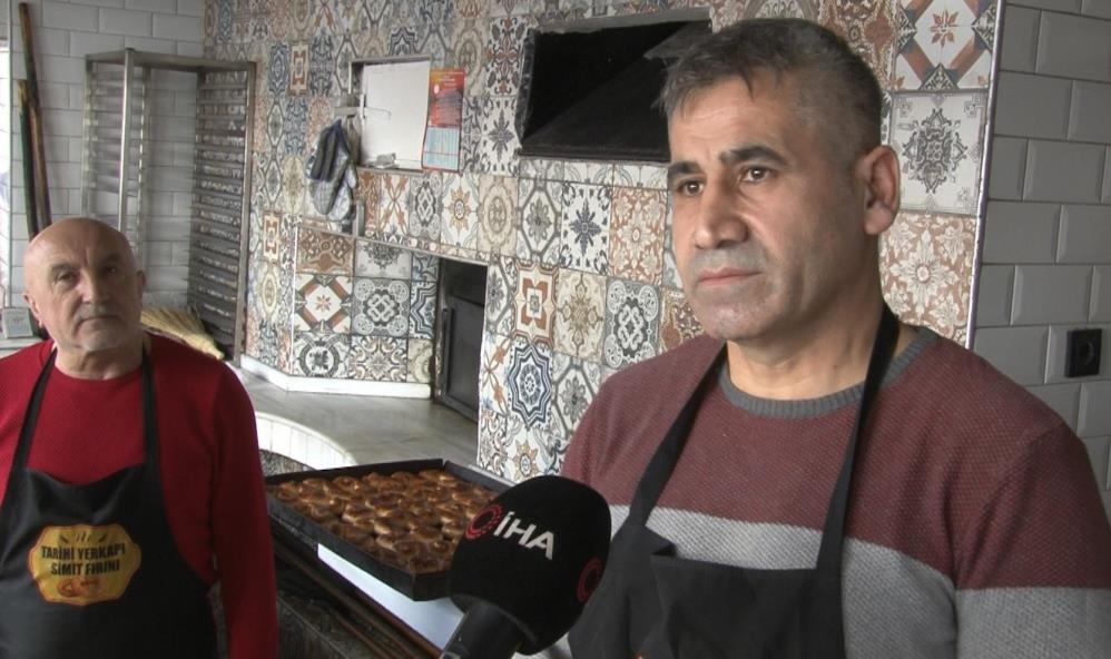 Bursa'da 93 Yıllık Gelenek Bu Ramazan Da Devam Etti! Çocuklar Sıra Oluyor (2)